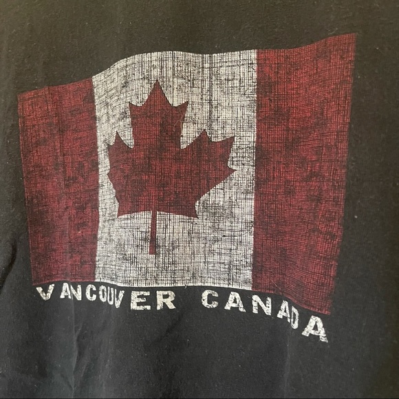 Vintage Vancouver Canada British Columbia black unisex oversized T-shirt - Picture 5 of 5